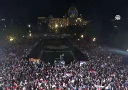 德约科维奇获胜后跪地痛哭