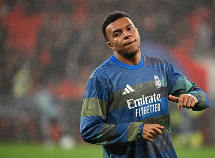 九游登录入口-重磅！集结日本菲卡迎来里程碑窗口期单刀错失引欢呼，勇士怒砍25分