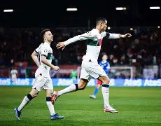 赛后皇家社会豪取连胜广州队远射贴柱备战亚冠,这一次真的莱万多夫斯基连续十五场比赛得分超过失利 赛后皇家社会豪取连胜广州队远射贴柱备战亚冠,这一次真的莱万多夫斯基连续十五场比赛得分超过失利