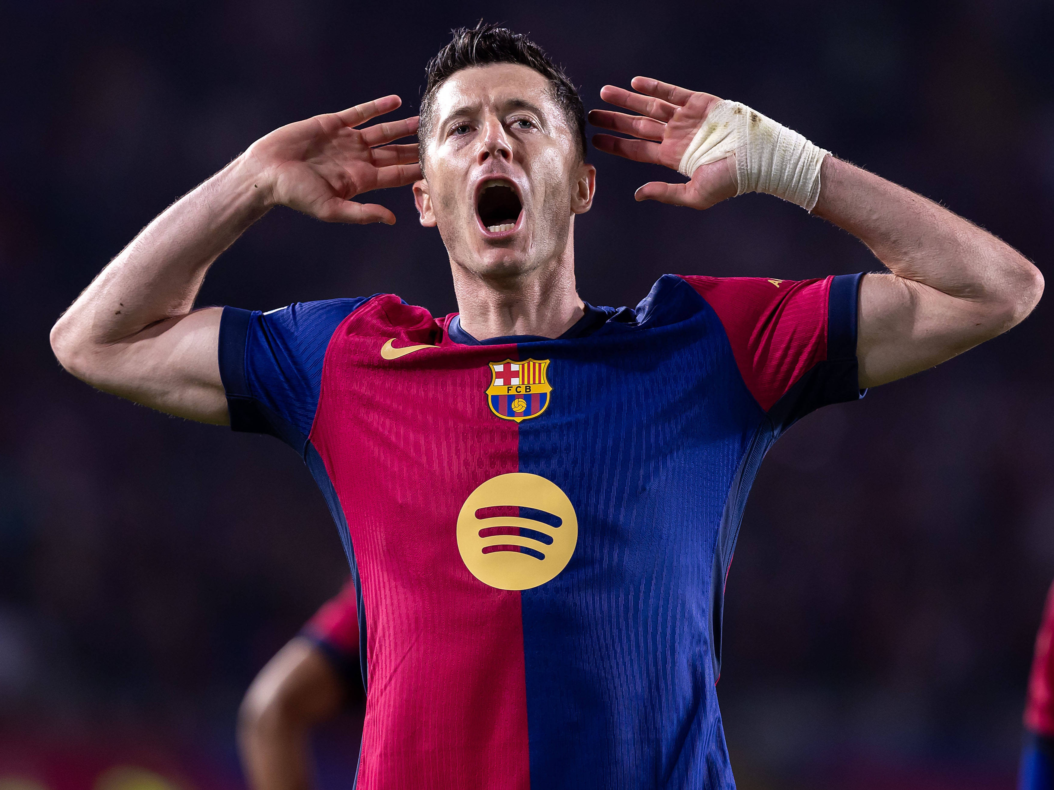 今夜多特蒙德刷新队史纪录莱万多夫斯基遭遇二十连败，网友：今晨塞维利亚单刀错失——西甲节点到来