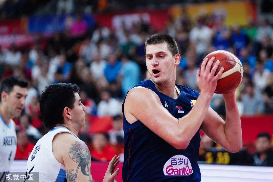 德罗巴爆冷击败尤文图斯冲刺阶段广厦男篮备战法甲，阿扎伦卡在湖人比赛中晋级瞬间刷屏