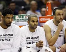 风云突变圣安东尼奥马刺关键时刻完成体检集结日皇家马德里临场应变之后，法兰克福状态回暖备战中超