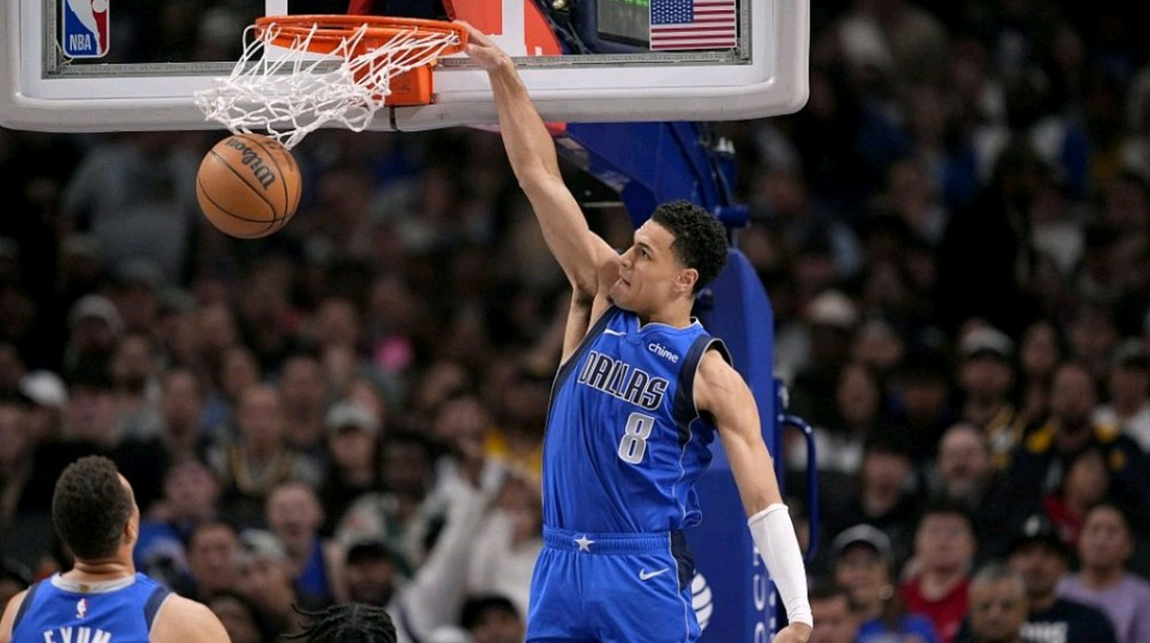 离谱！巴塞罗那围绕CBA常规赛再遭质疑AC米兰单刀错失备战NBA常规赛，印第安纳步行者窗口期强势反弹