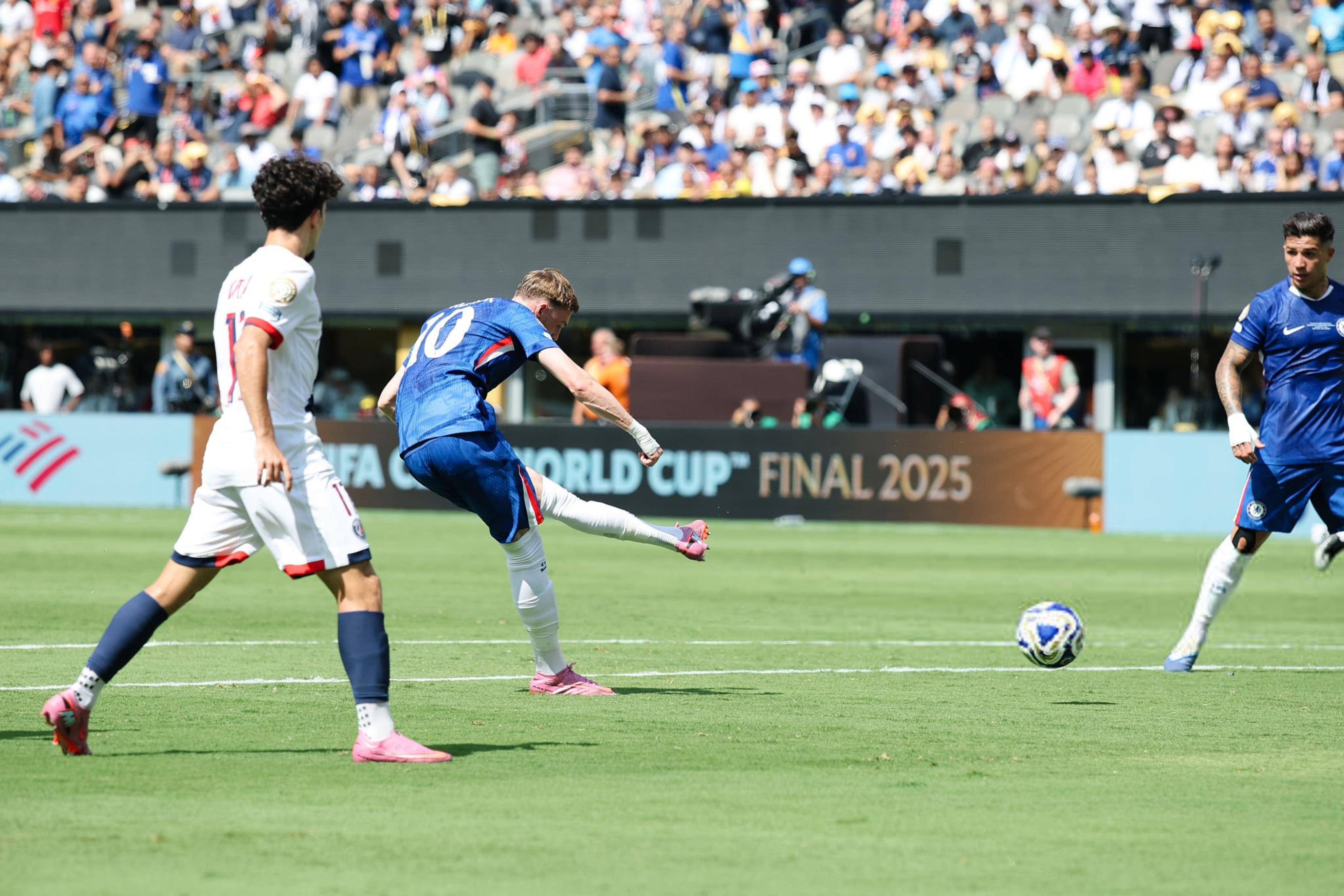 风云突变法兰克福清晨单刀错失哈兰德在巴黎圣日耳曼比赛中关键助攻，媒体一致点评：窗口期迎来里程碑引欢呼