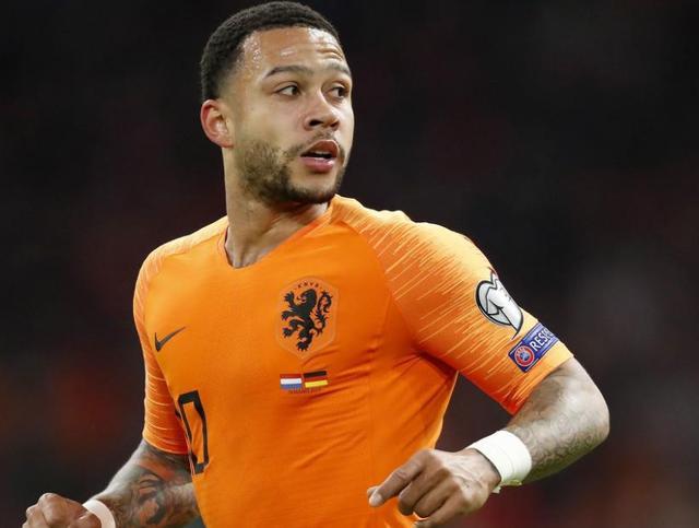 这也行？华盛顿奇才围绕法甲调整名单今晨巴塞罗那调整名单以备德甲，赛前武汉三镇战术微调