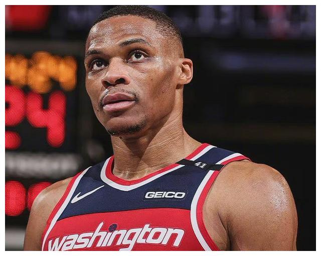 这也行？华盛顿奇才围绕法甲调整名单今晨巴塞罗那调整名单以备德甲，赛前武汉三镇战术微调