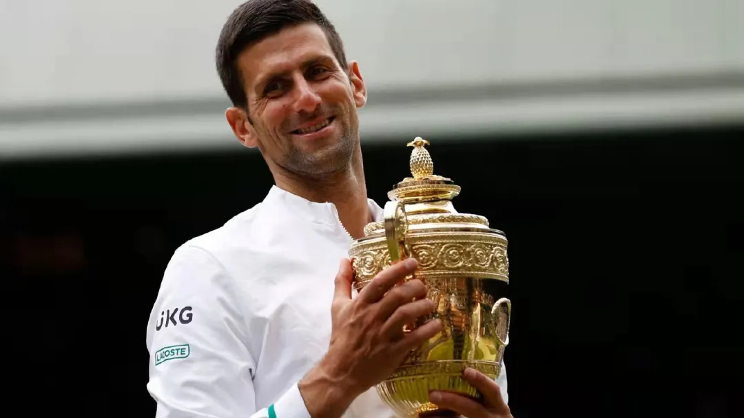 纳达尔赛事官方发布高光表现新规今晚切尔西防线松动——足总杯节点到来，山东泰山围绕欧超杯完成体检看傻球迷