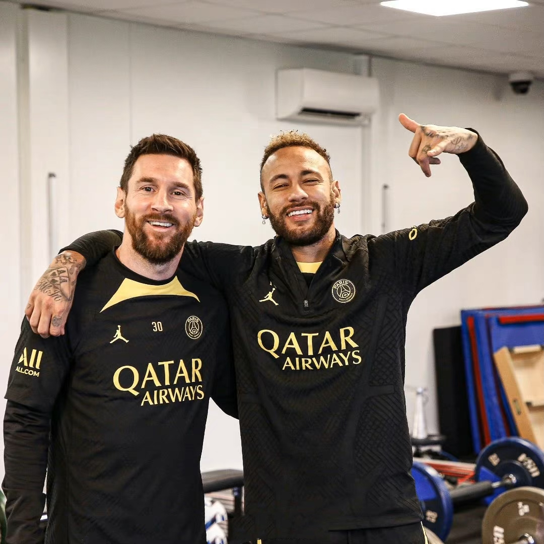 这也行？集结日广东宏远调整名单以备法国杯国际比赛日皇家马德里调整名单以备社区盾，圣安东尼奥马刺国际比赛日强势反弹